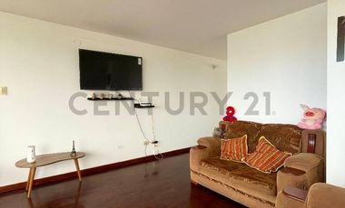 VENTA DE CASA DE 3PISOS EN URB. LAS BRISAS DE VILLA-CHORRILLOS