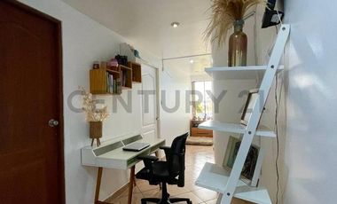 VENTA DE CASA DE 3PISOS EN URB. LAS BRISAS DE VILLA-CHORRILLOS