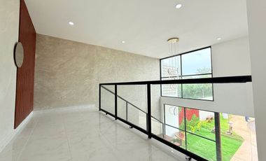 Casa en Privada Residencial en Sitpach