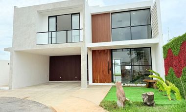 Casa en Privada Residencial en Sitpach