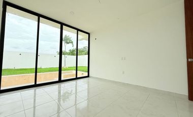 Casa en Privada Residencial en Sitpach