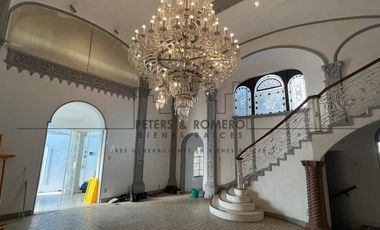 Casa con Uso Comercial Limitado en Paseo de la Reforma
