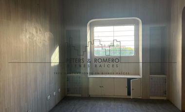 Casa con Uso Comercial Limitado en Paseo de la Reforma