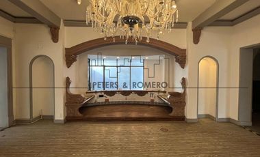 Casa con Uso Comercial Limitado en Paseo de la Reforma