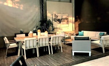 Casa con Uso Comercial Limitado en Paseo de la Reforma