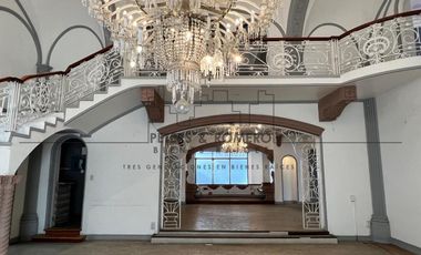 Casa con Uso Comercial Limitado en Paseo de la Reforma