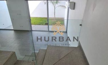 HURBAN VENDE casa en coto LORETA al norponiente de la ciudad.