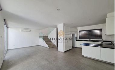 HURBAN VENDE casa en coto LORETA al norponiente de la ciudad.