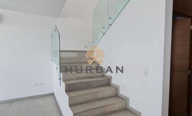 HURBAN VENDE casa en coto LORETA al norponiente de la ciudad.