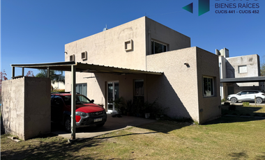 VENTA CASA B° PRIVADO LOS OLMOS ZONA SUR