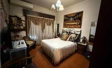 Casa 3 Ambientes con cochera pasante