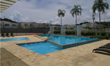 CASA BRISAS DEL GOLF AMOBLADO