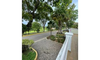 Se alquila hermoso apartamento en Tucan Country Club