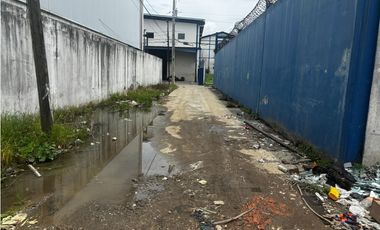 RIO ABAJO / TERRENO / 550M / PLANO / VIA PRINCIPAL