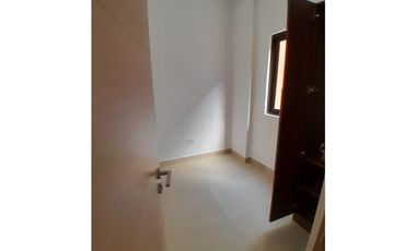 SEA CONFIABLE VENDE O ALQUILA CASA RESIDENCIAL CLAYTON FOREST