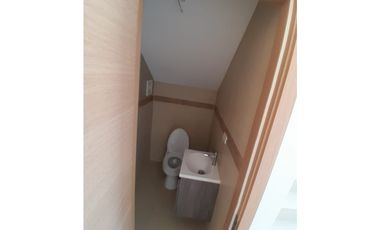 SEA CONFIABLE VENDE O ALQUILA CASA RESIDENCIAL CLAYTON FOREST