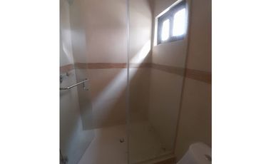 SEA CONFIABLE VENDE O ALQUILA CASA RESIDENCIAL CLAYTON FOREST