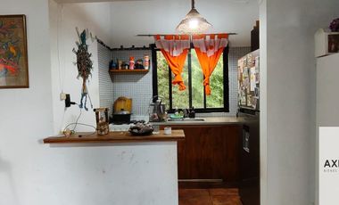 227 entre 46 y 47-Casa con amplio lote en A. Etcheverry, La Plata