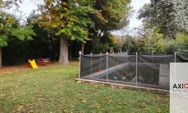 227 entre 46 y 47-Casa con amplio lote en A. Etcheverry, La Plata
