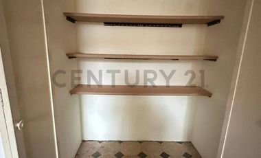 Versátil departamento/planta baja ideal para oficina o vivienda en alquiler