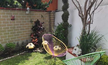 Casa en condominio con alberca, de 3 recamaras.