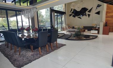 ESPECTACULAR CASA EN CERRADA A LA VENTA O RENTA EN BOSQUES DE LAS LOMAS (V)