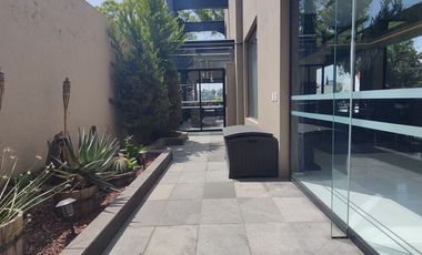 ESPECTACULAR CASA EN CERRADA A LA VENTA O RENTA EN BOSQUES DE LAS LOMAS (V)