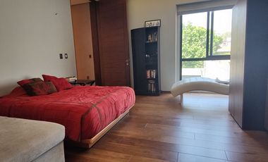 ESPECTACULAR CASA EN CERRADA A LA VENTA O RENTA EN BOSQUES DE LAS LOMAS (V)