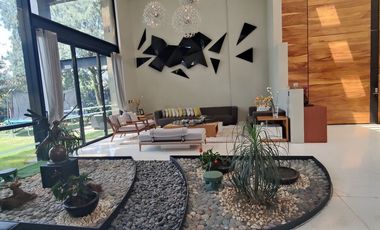 ESPECTACULAR CASA EN CERRADA A LA VENTA O RENTA EN BOSQUES DE LAS LOMAS (V)