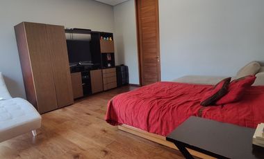 ESPECTACULAR CASA EN CERRADA A LA VENTA O RENTA EN BOSQUES DE LAS LOMAS (V)