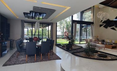 ESPECTACULAR CASA EN CERRADA A LA VENTA O RENTA EN BOSQUES DE LAS LOMAS (V)
