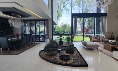ESPECTACULAR CASA EN CERRADA A LA VENTA O RENTA EN BOSQUES DE LAS LOMAS (V)