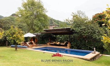 Renta casa en Malinalco, con alberca y gran jardín