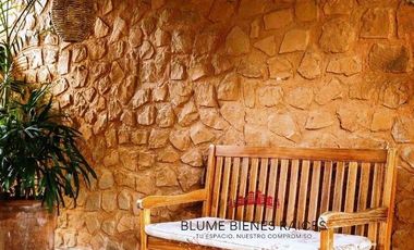 Renta casa en Malinalco, con alberca y gran jardín