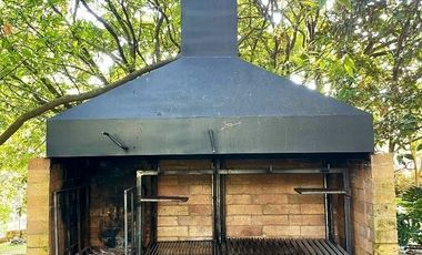 Renta casa en Malinalco, con alberca y gran jardín