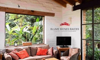 Renta casa en Malinalco, con alberca y gran jardín