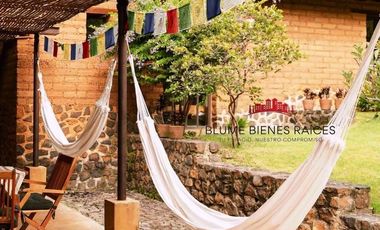 Renta casa en Malinalco, con alberca y gran jardín