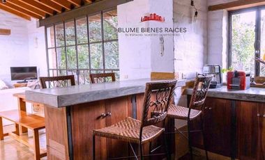 Renta casa en Malinalco, con alberca y gran jardín