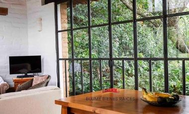 Renta casa en Malinalco, con alberca y gran jardín