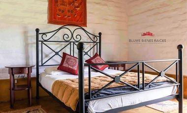 Renta casa en Malinalco, con alberca y gran jardín