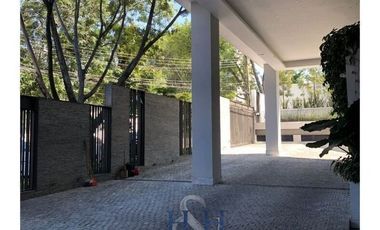 DEPARTAMENTO EN RENTA EN COLOMOS PROVIDENCIA