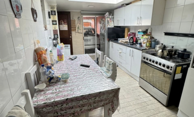 VENTA HERMOSA CASA 2 PISOS LA FLORIDA