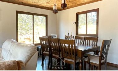 VENTA DE EXCLUSIVA CASA EN TERRENO DE 5000M2, PAREDONES