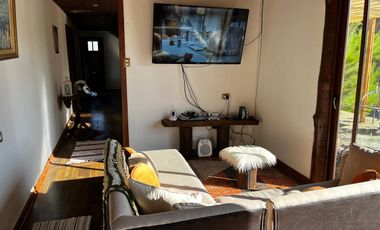 VENTA DE EXCLUSIVA CASA EN TERRENO DE 5000M2, PAREDONES