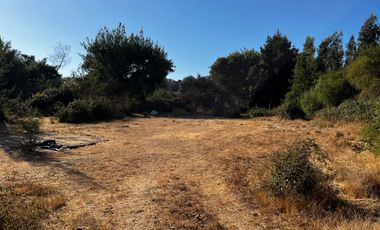 VENTA DE EXCLUSIVA CASA EN TERRENO DE 5000M2, PAREDONES