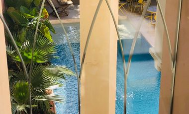 CASA REMODELADA EN VENTA - CENTRO DE MÉRIDA.