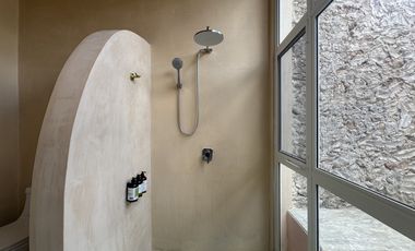 CASA REMODELADA EN VENTA - CENTRO DE MÉRIDA.