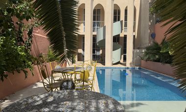 CASA REMODELADA EN VENTA - CENTRO DE MÉRIDA.