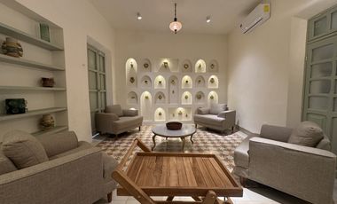 CASA REMODELADA EN VENTA - CENTRO DE MÉRIDA.