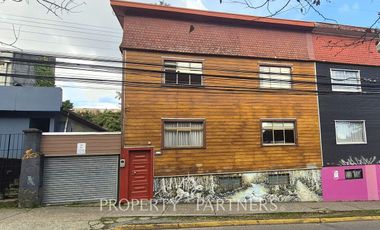 Amplia y Céntrica Casona